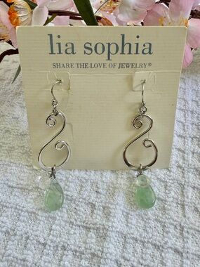 🐼 Lia Sophia Silver Swirl Earrings with Light Green Drops